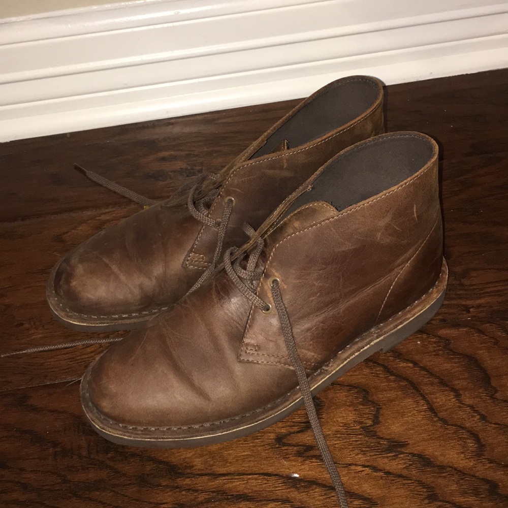 LAST PRICE DROP!! 100% Leather Clark ankle boots
